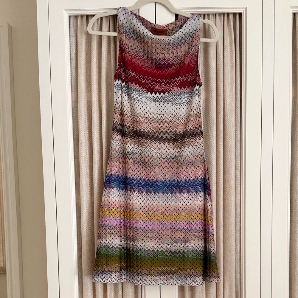 New Missoni Sleeveless Mini Dress in Zig Zag Lame. Size Small (US4 IT40)